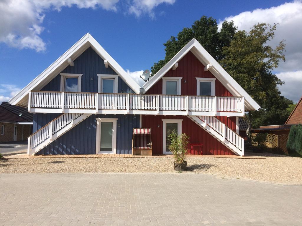 Ferienwohnungen Im Schwedenstil Папенбург Екстериор снимка